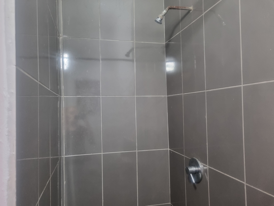 To Let 1 Bedroom Property for Rent in Aberdeen Eastern Cape